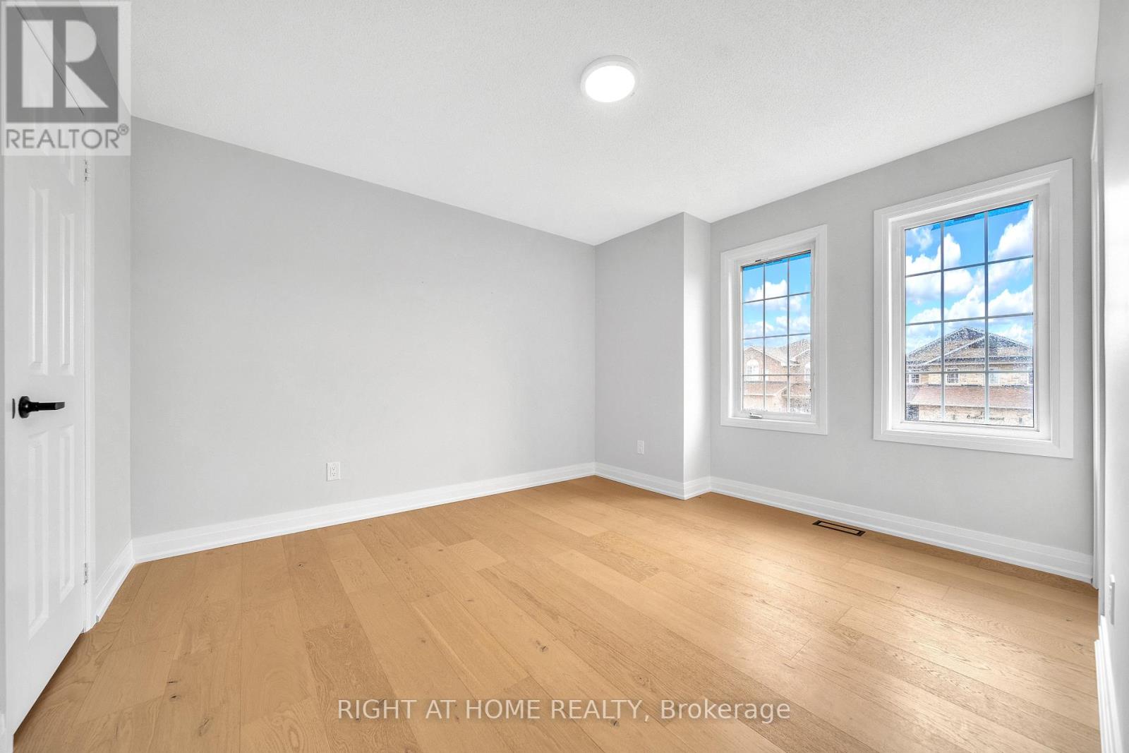 151 Luella Crescent, Brampton, Ontario  L7A 3J4 - Photo 23 - W12592996