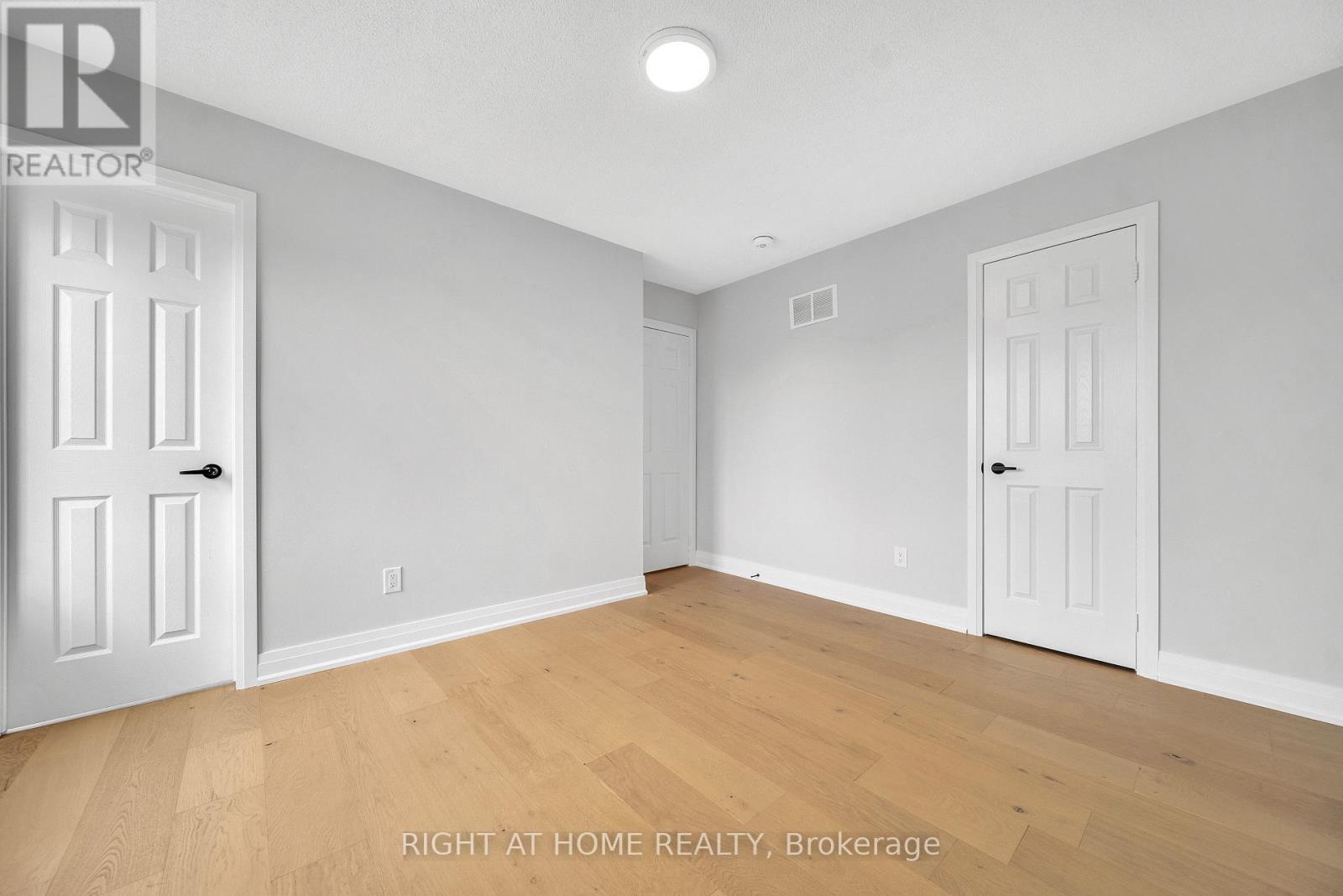 151 Luella Crescent, Brampton, Ontario  L7A 3J4 - Photo 24 - W12592996