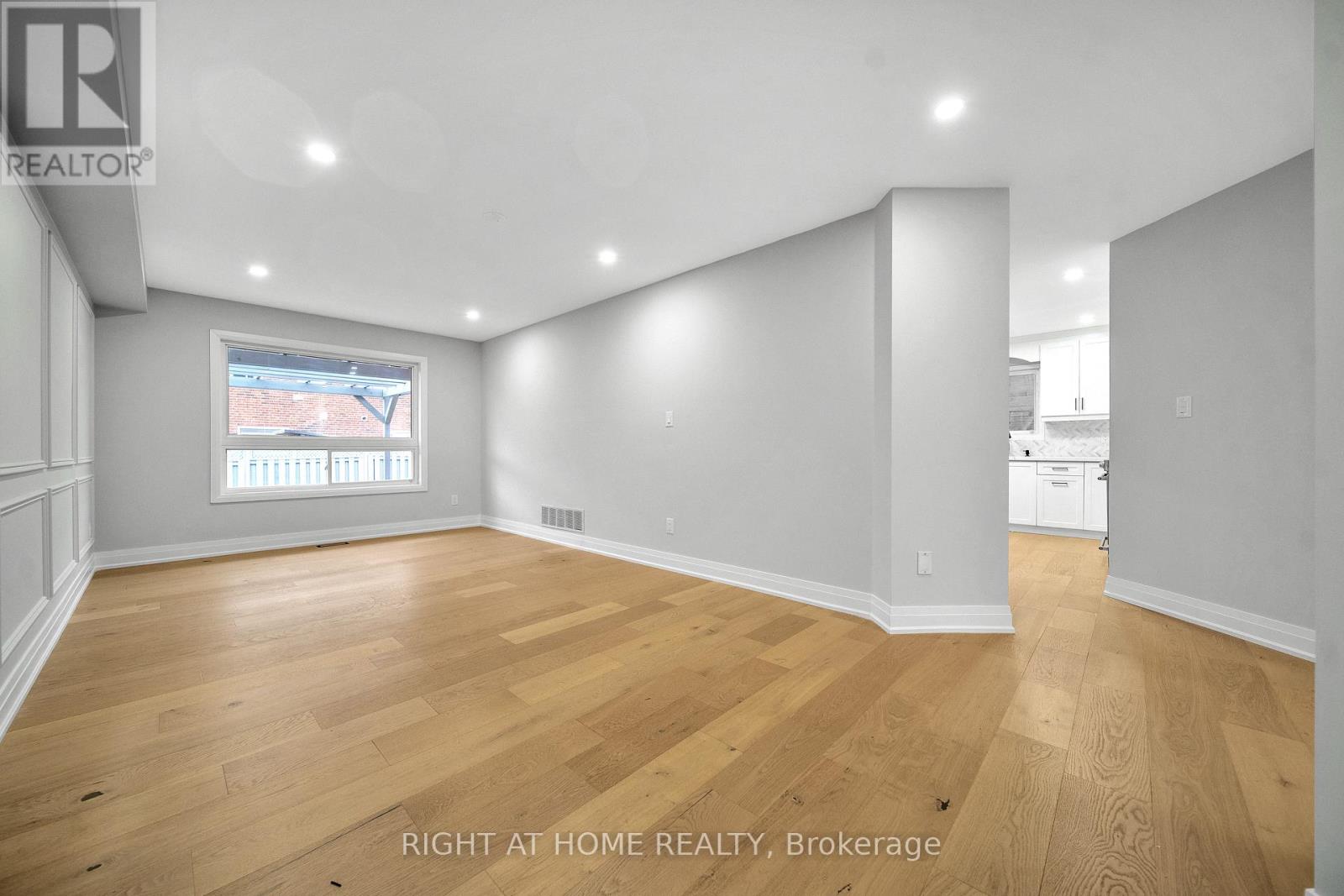 151 Luella Crescent, Brampton, Ontario  L7A 3J4 - Photo 9 - W12592996