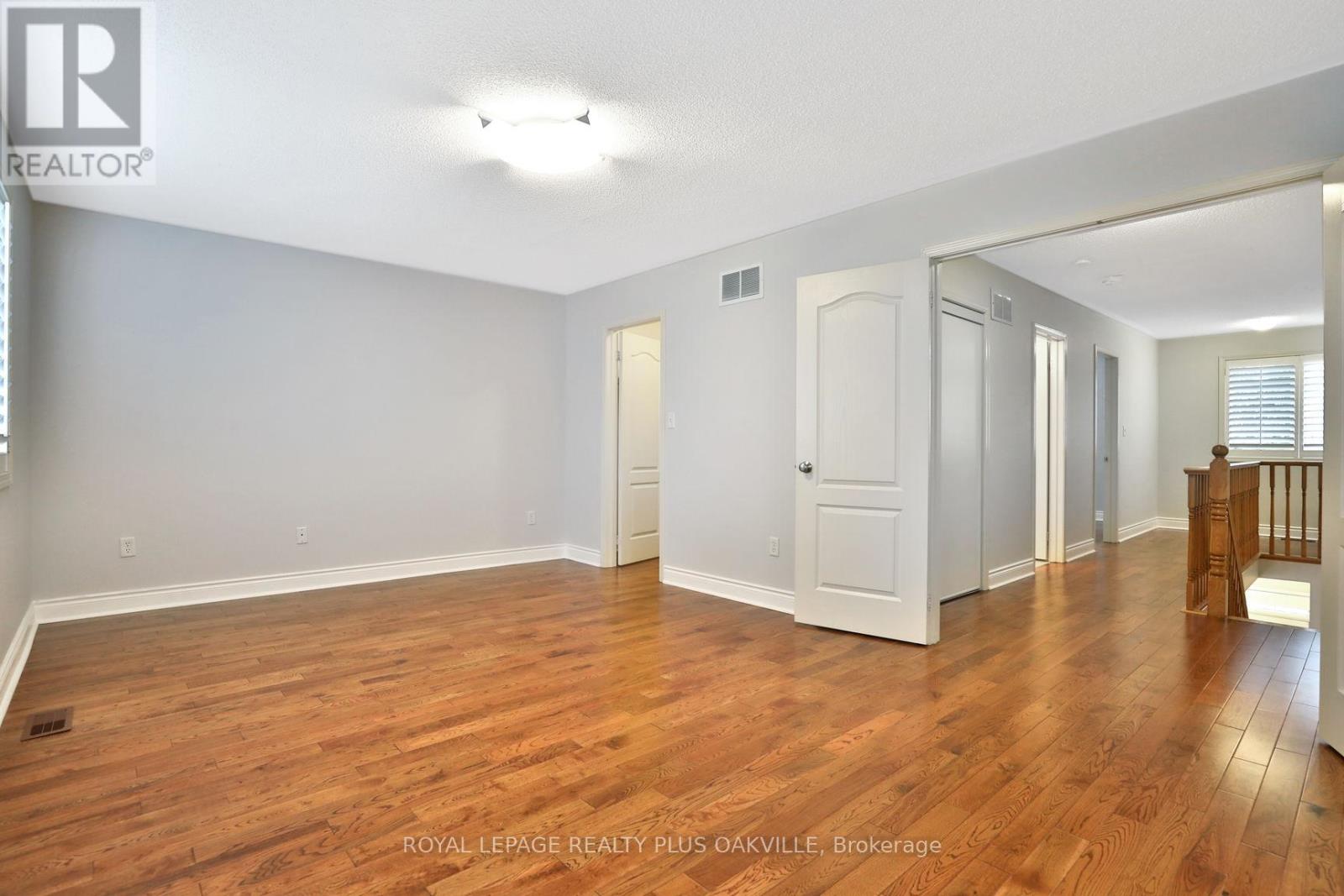 2565 Falkland Crescent, Oakville, Ontario  L6M 4X9 - Photo 16 - W12593018