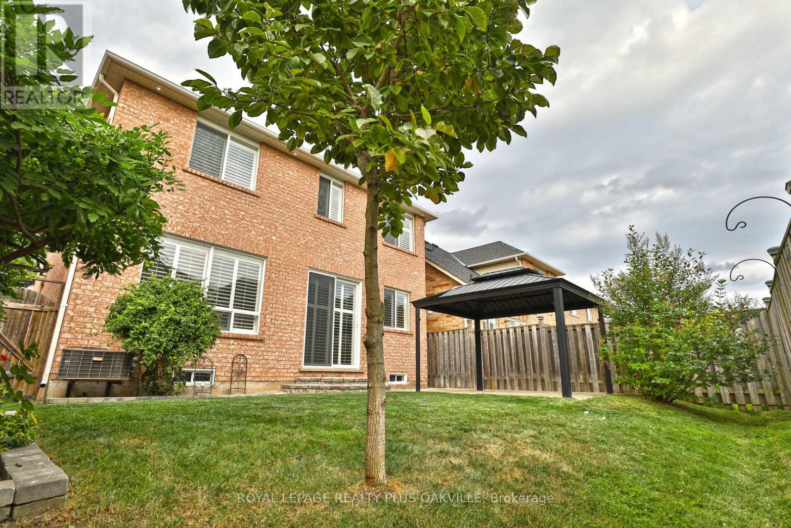 2565 Falkland Crescent, Oakville, Ontario  L6M 4X9 - Photo 21 - W12593018