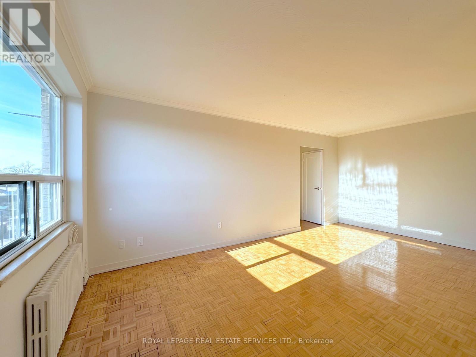 407 - 437 Glen Park Avenue, Toronto, Ontario  M6B 2E8 - Photo 3 - W12593028