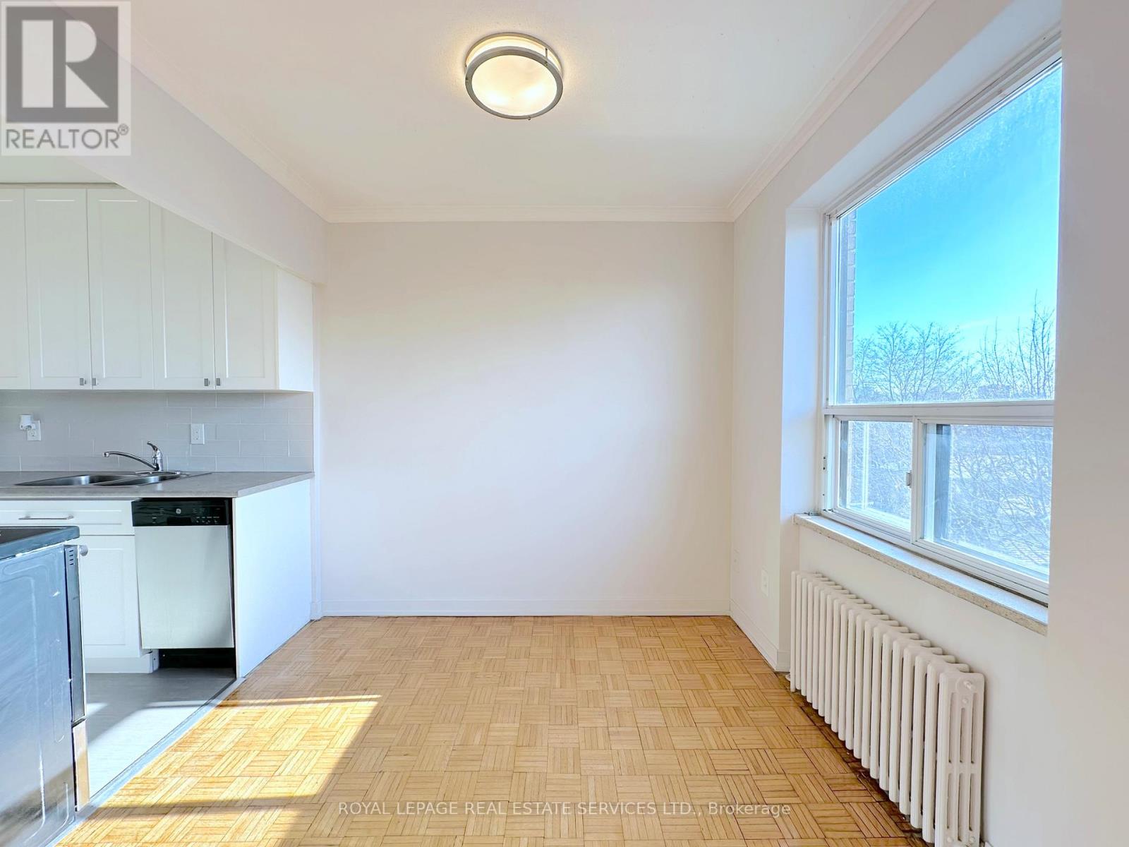 407 - 437 Glen Park Avenue, Toronto, Ontario  M6B 2E8 - Photo 5 - W12593028