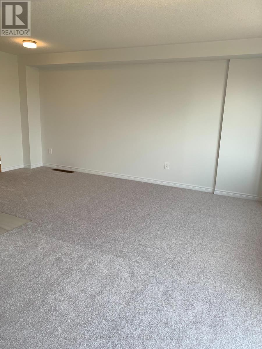 88 Edminston Drive, Centre Wellington, Ontario N1M 0J1 - Photo 10 - X12592968