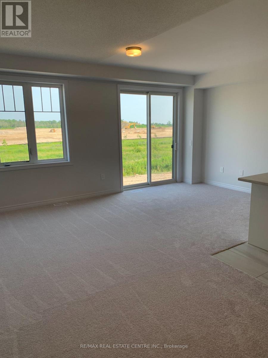 88 Edminston Drive, Centre Wellington, Ontario N1M 0J1 - Photo 5 - X12592968