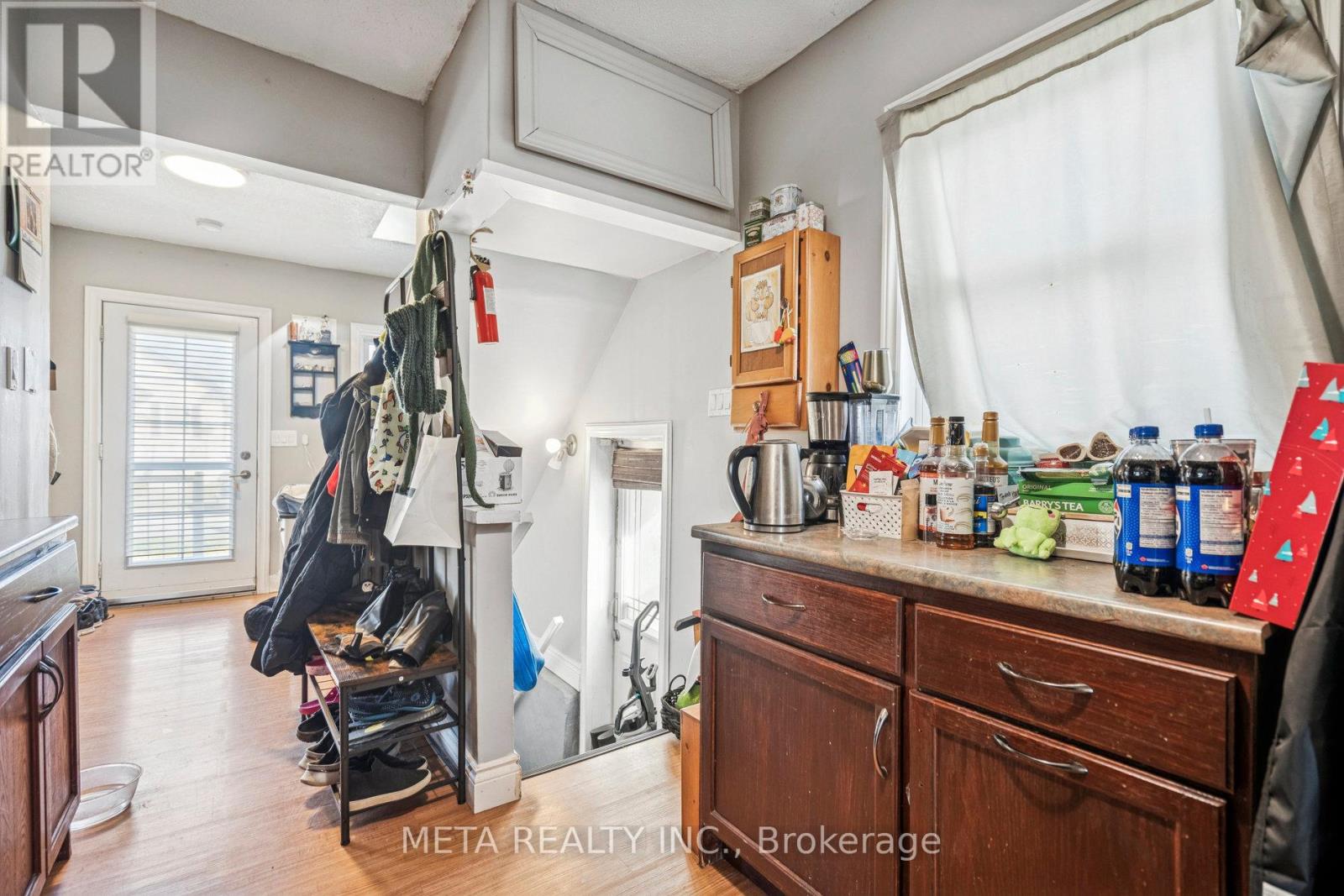 29 Ann Street, Thorold, Ontario  L2V 2J4 - Photo 5 - X12593012