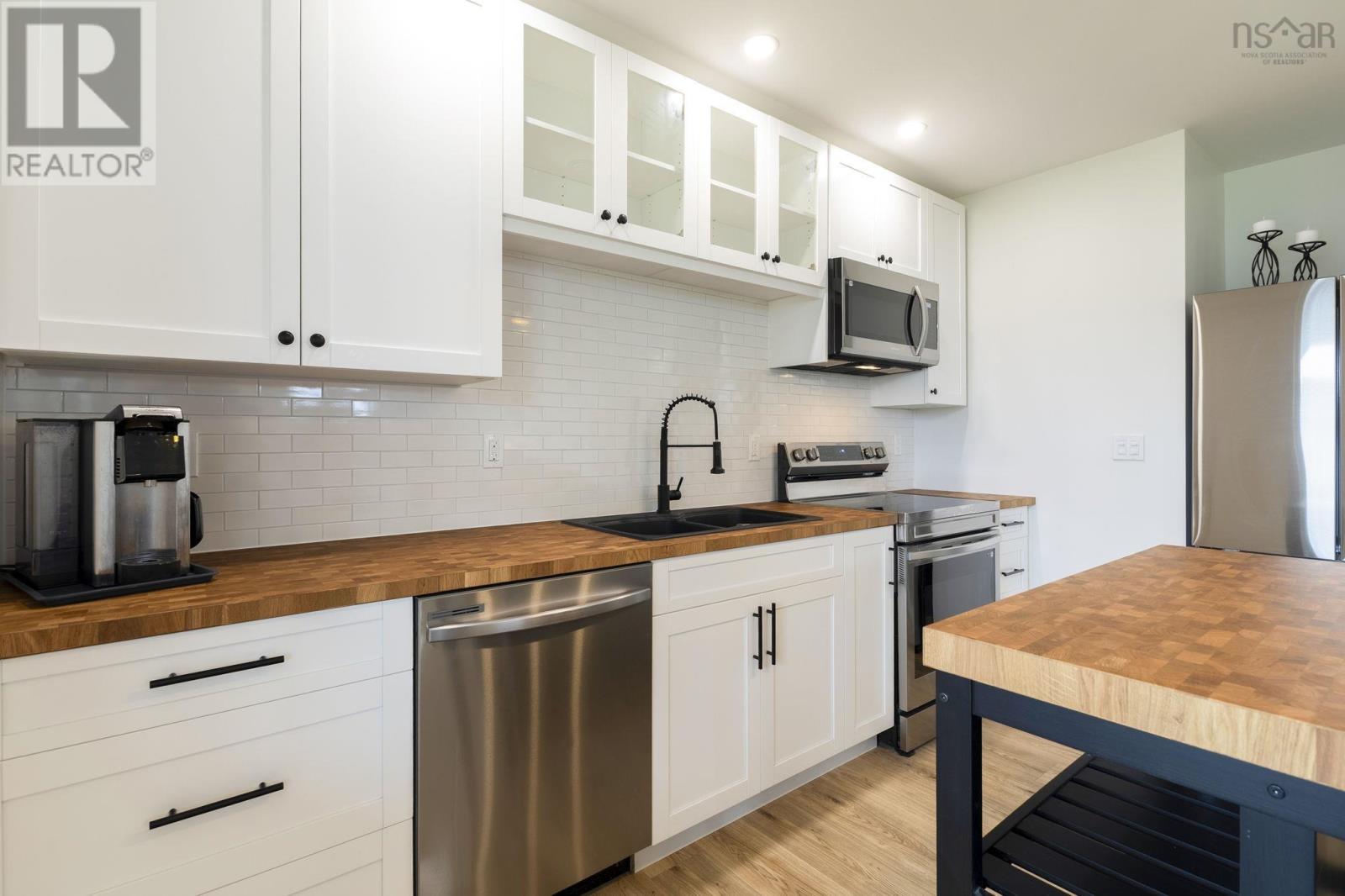 58 Oak Street, Pictou, Nova Scotia  B0K 1H0 - Photo 4 - 202526387