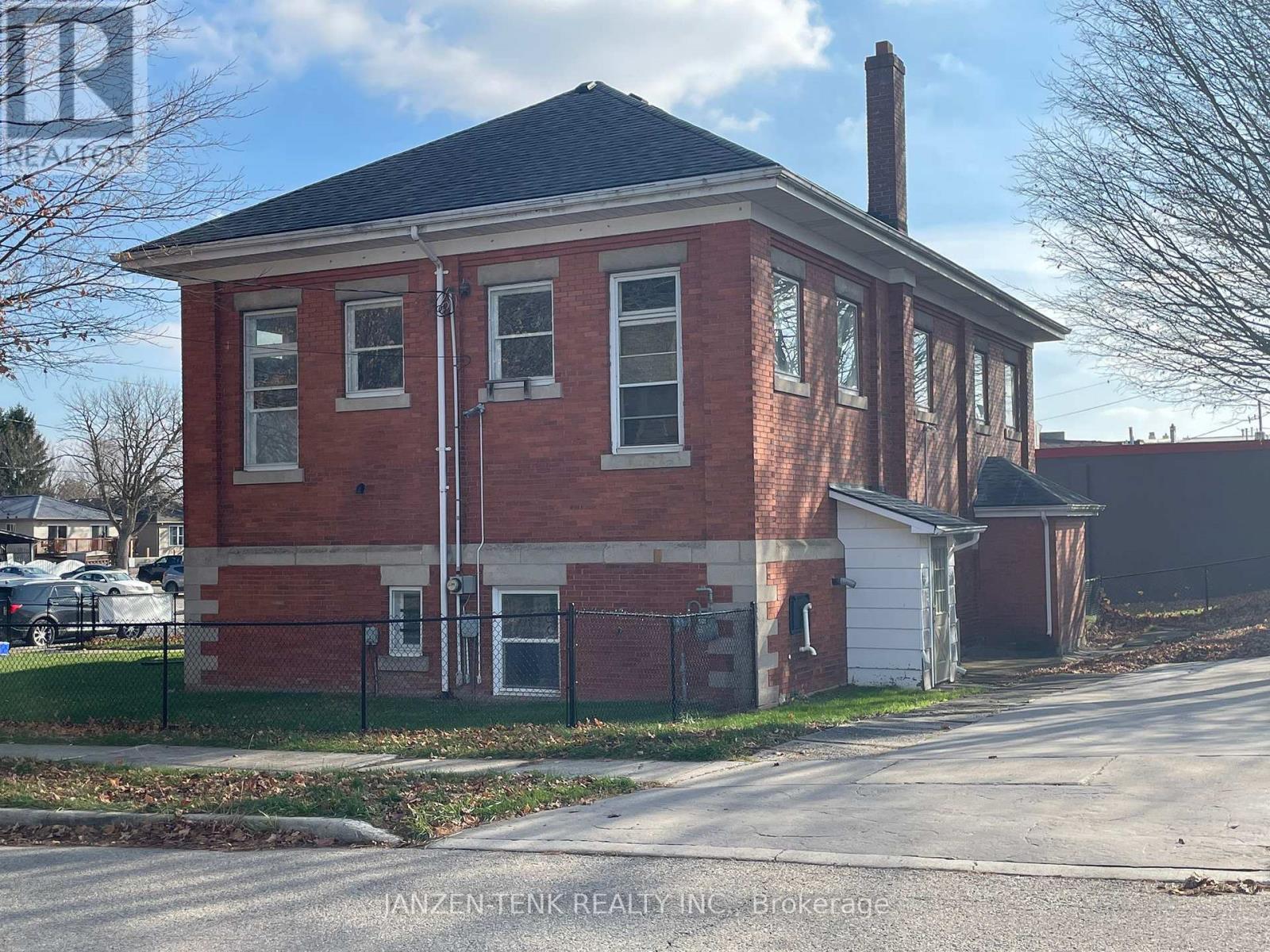 21 Stover Street, Norwich, Ontario N0J 1P0 - Photo 5 - X12593040