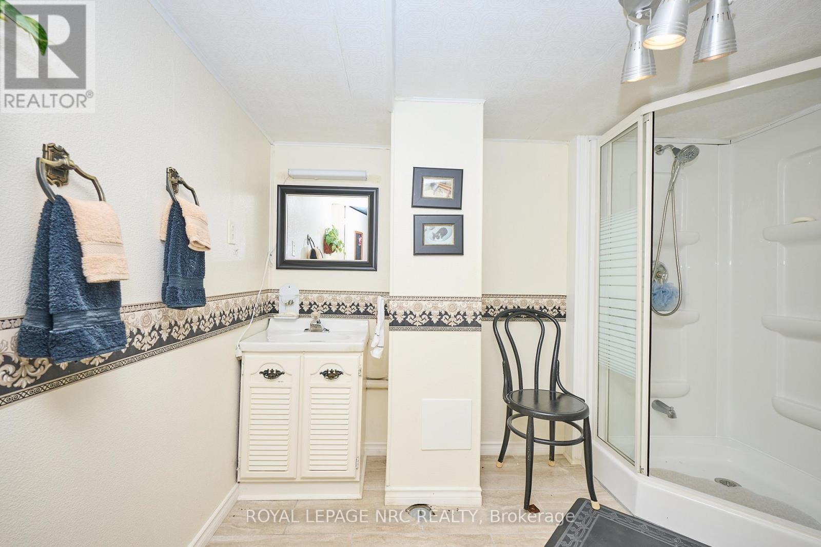 4013 Welland Street, Niagara Falls, Ontario  L2G 6J7 - Photo 26 - X12593060