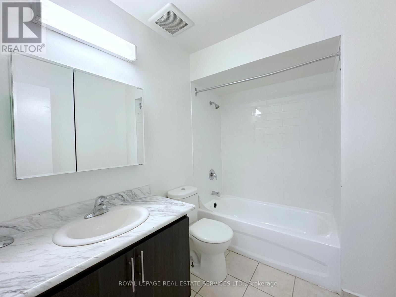 Th9 - 61 Havenbrook Boulevard, Toronto, Ontario  M2J 1A7 - Photo 11 - C12593034