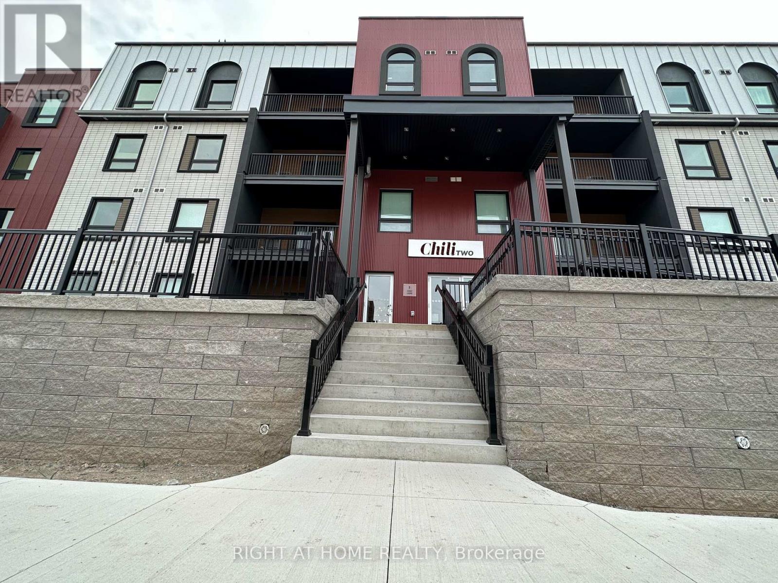 314 - 1 Chef Lane, Barrie, Ontario L9J 0T1 - Photo 1 - S12593056