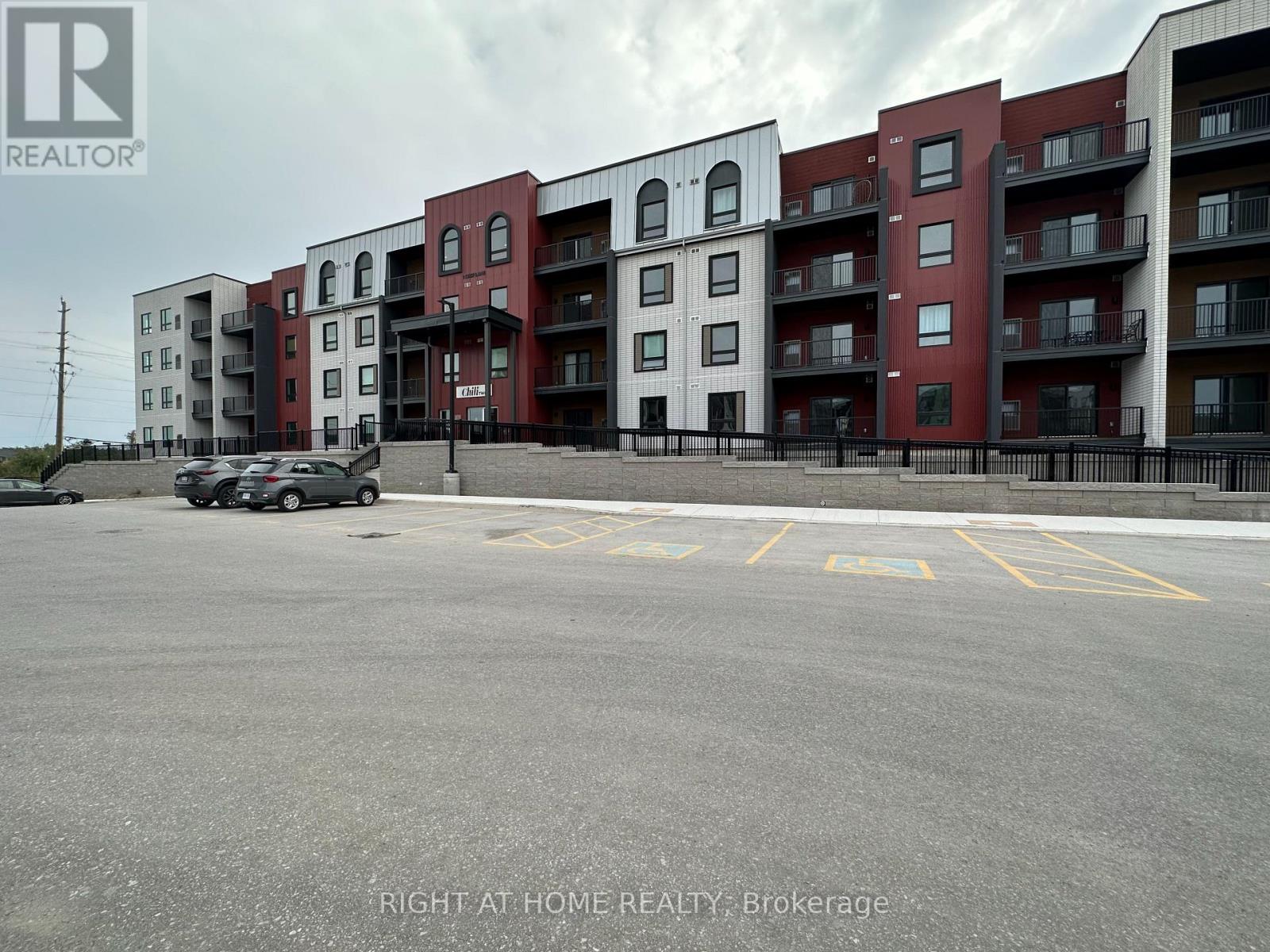 314 - 1 Chef Lane, Barrie, Ontario L9J 0T1 - Photo 2 - S12593056