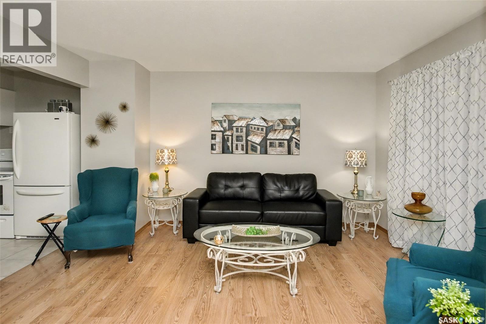 426 Royal Street, Regina, Saskatchewan  S4R 4Y6 - Photo 2 - SK024784