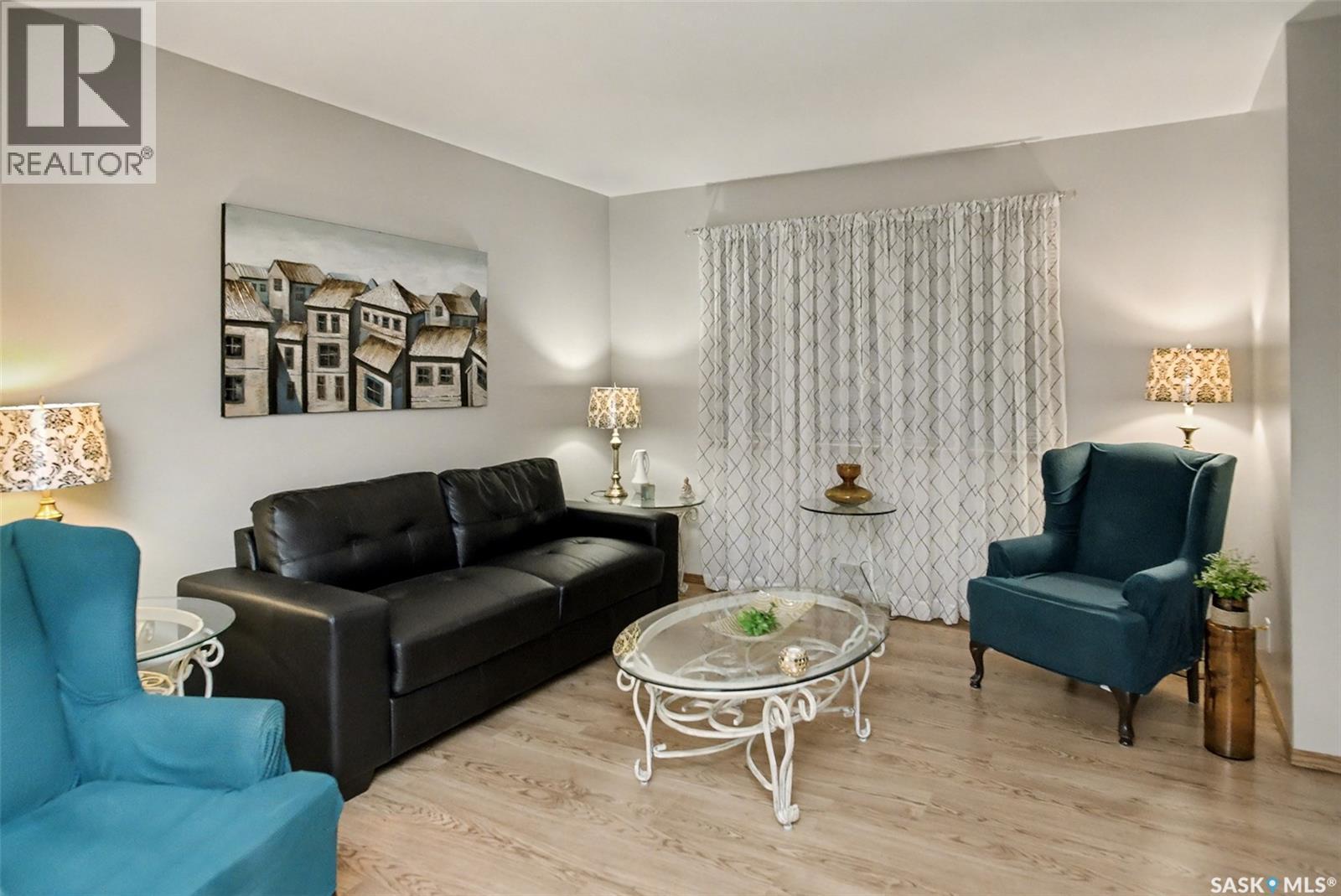 426 Royal Street, Regina, Saskatchewan  S4R 4Y6 - Photo 3 - SK024784