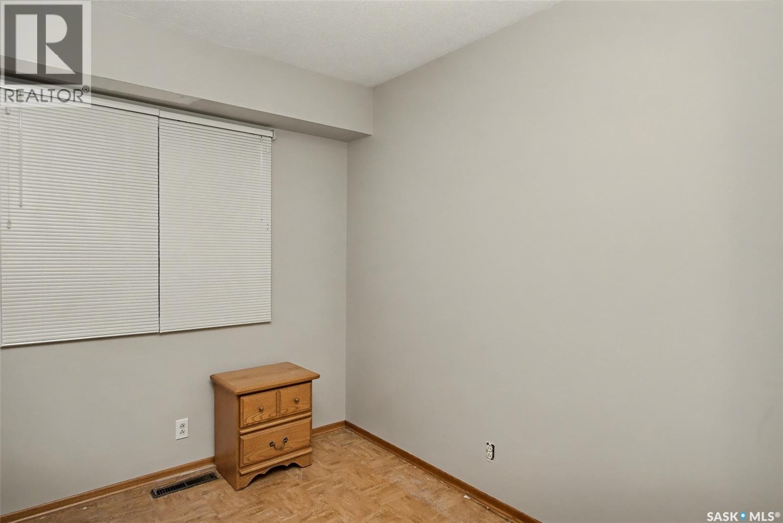 426 Royal Street, Regina, Saskatchewan  S4R 4Y6 - Photo 15 - SK024784