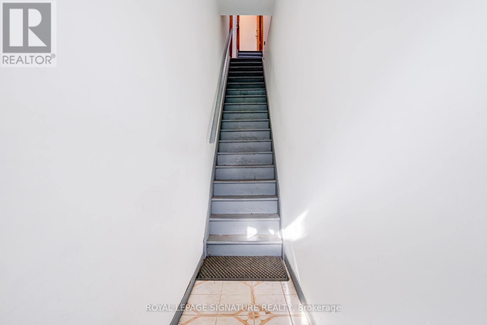 3 - 3038 Dundas Street W, Toronto, Ontario  M6P 1Z5 - Photo 14 - W12569574