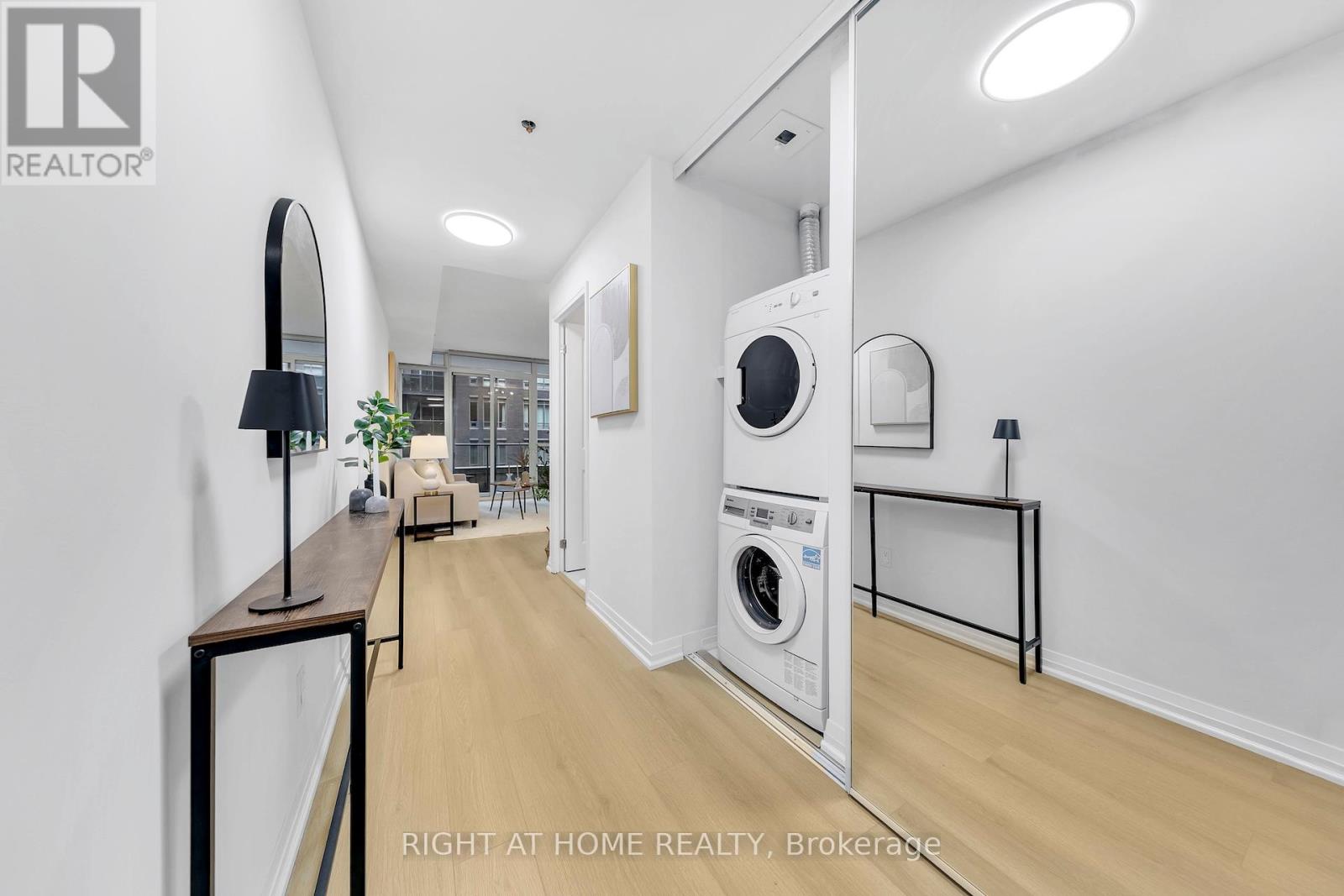 414 - 59 Annie Craig Drive, Toronto, Ontario  M9V 0C5 - Photo 5 - W12586570