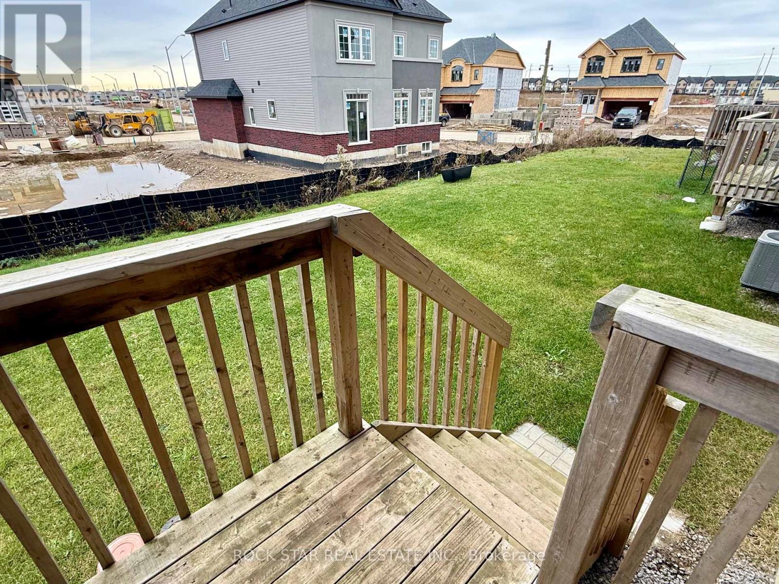 14 Scenic Ridge Gate, Brant (Paris), Ontario  N3L 0K4 - Photo 39 - X12548854