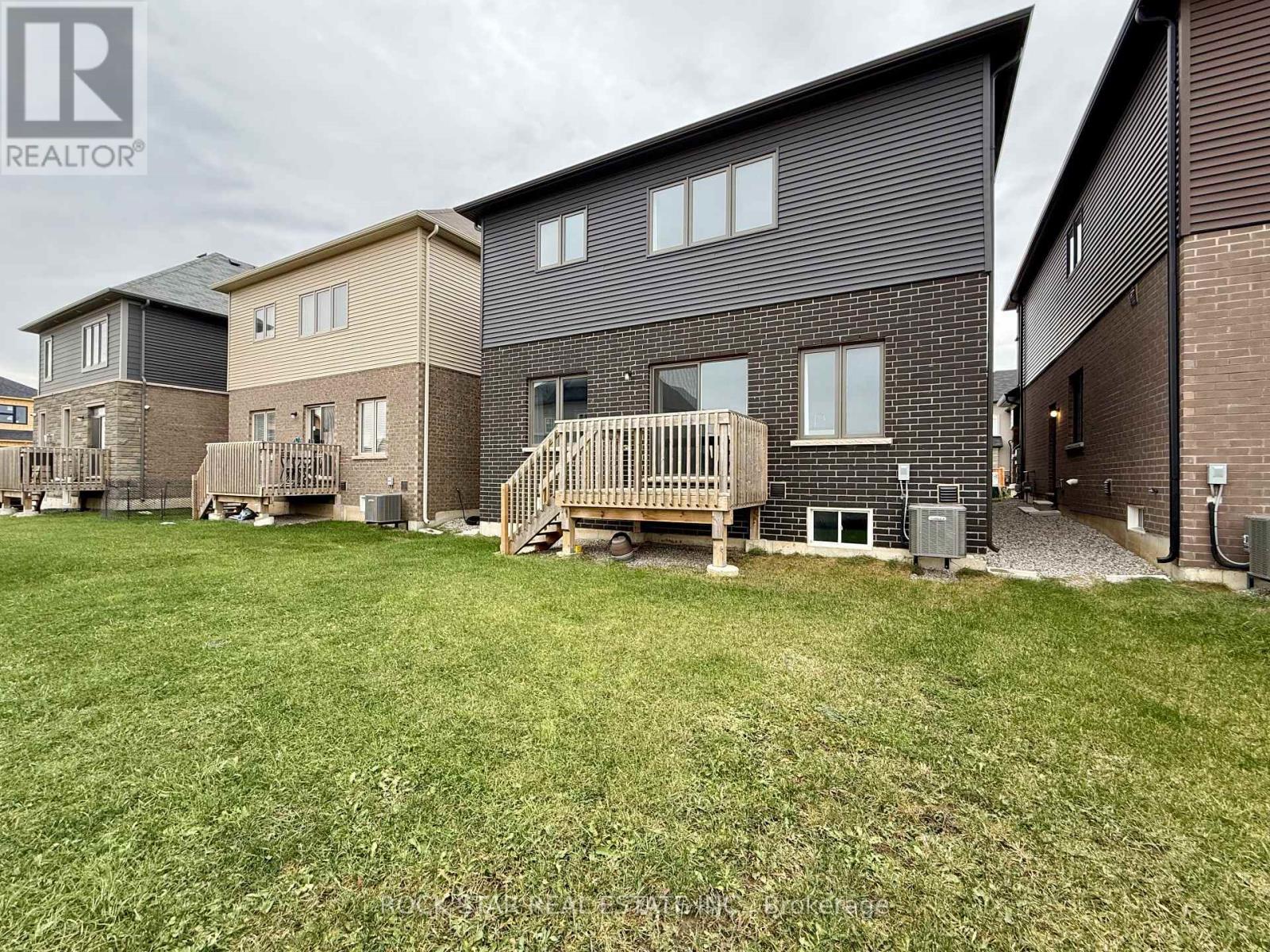 14 Scenic Ridge Gate, Brant (Paris), Ontario  N3L 0K4 - Photo 44 - X12548854