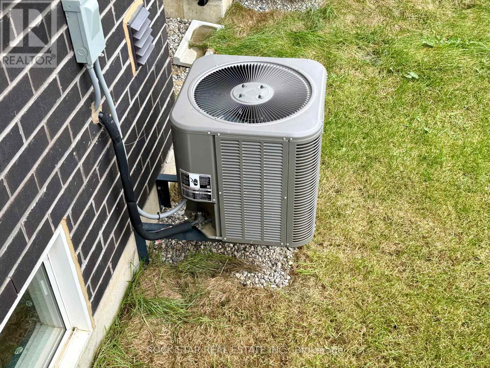 14 Scenic Ridge Gate, Brant (Paris), Ontario  N3L 0K4 - Photo 41 - X12548854