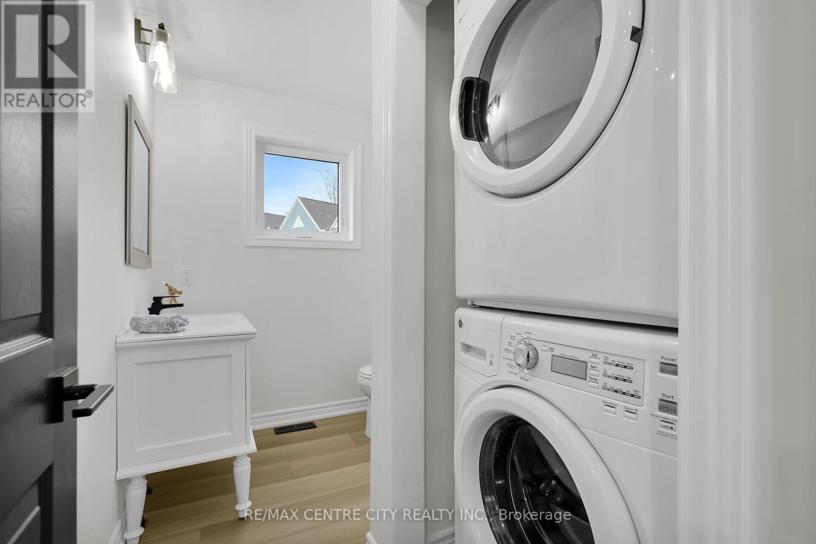 379 Front Street, Central Elgin, Ontario  N5L 1G2 - Photo 16 - X12593074