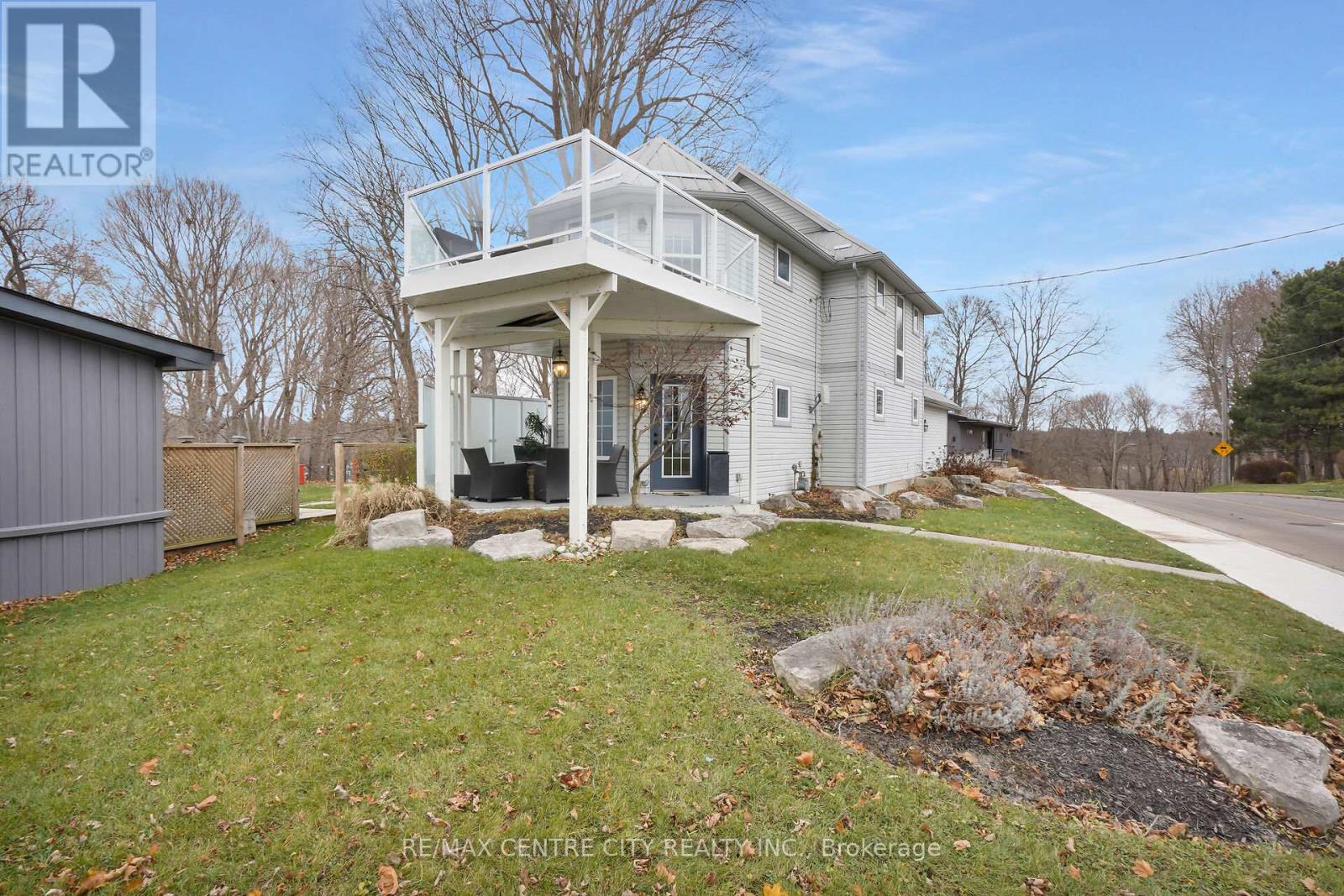 379 Front Street, Central Elgin, Ontario  N5L 1G2 - Photo 2 - X12593074