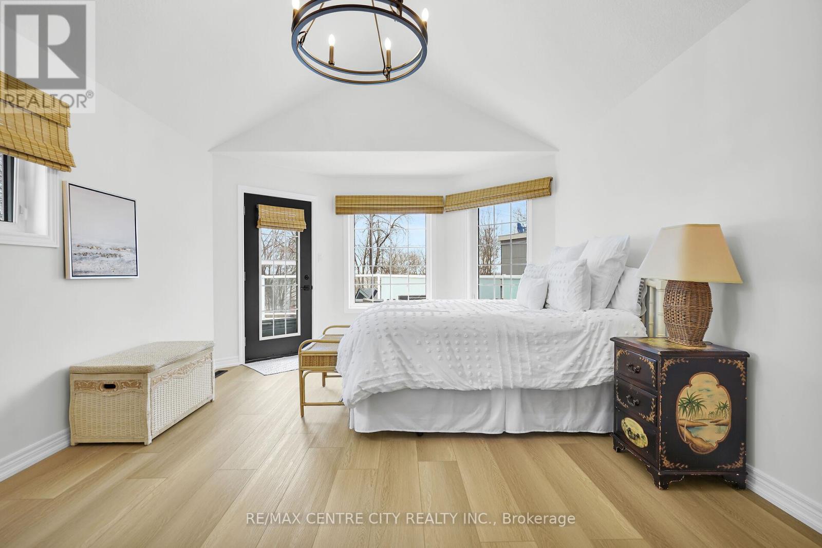 379 Front Street, Central Elgin, Ontario  N5L 1G2 - Photo 21 - X12593074