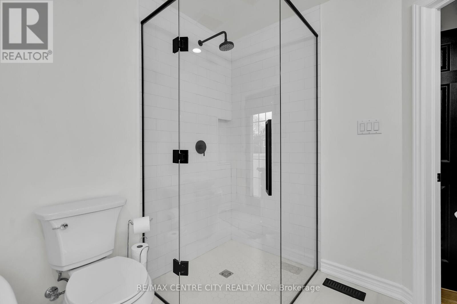 379 Front Street, Central Elgin, Ontario  N5L 1G2 - Photo 25 - X12593074