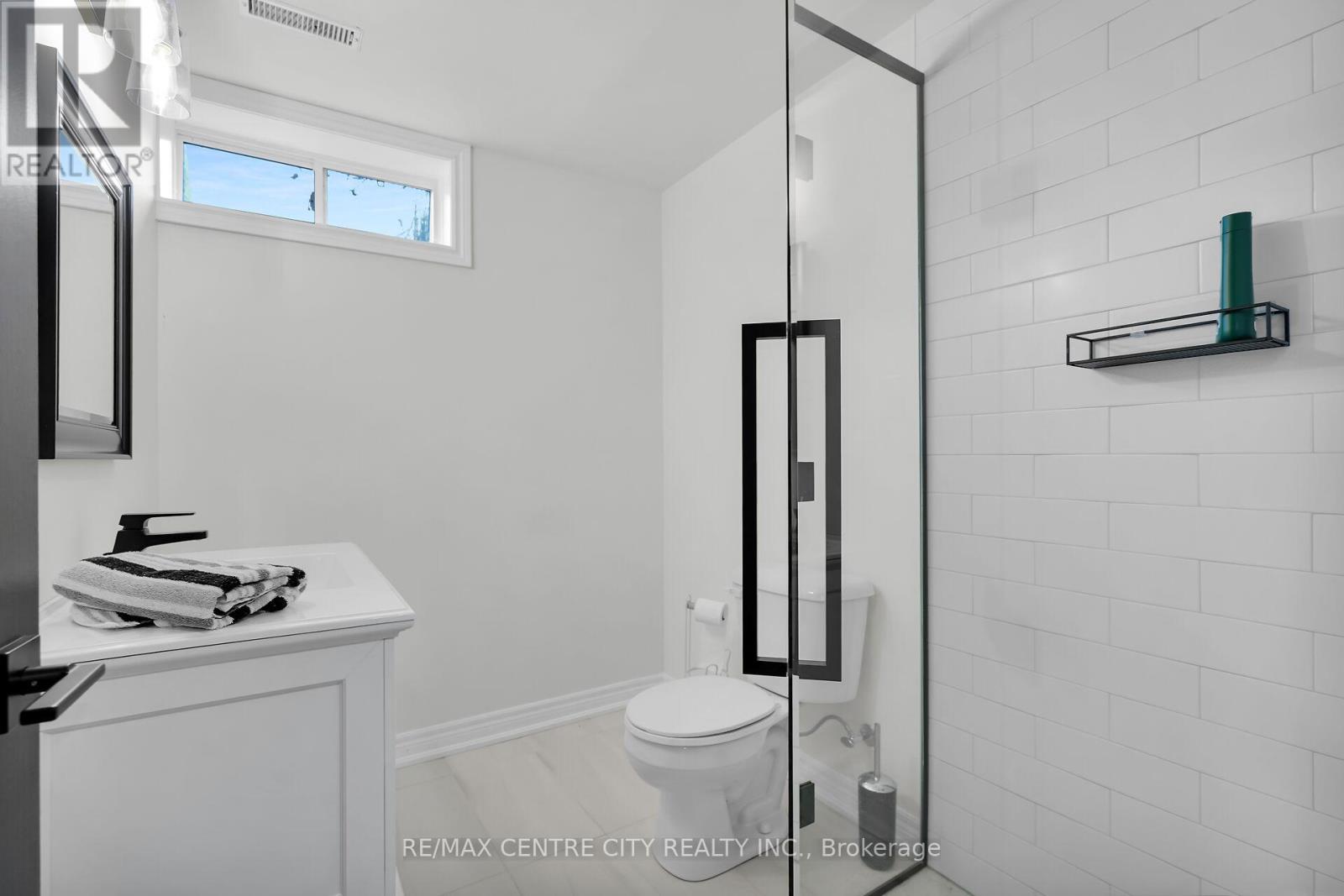 379 Front Street, Central Elgin, Ontario  N5L 1G2 - Photo 38 - X12593074