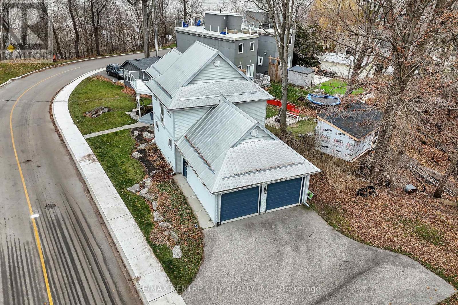 379 Front Street, Central Elgin, Ontario  N5L 1G2 - Photo 5 - X12593074