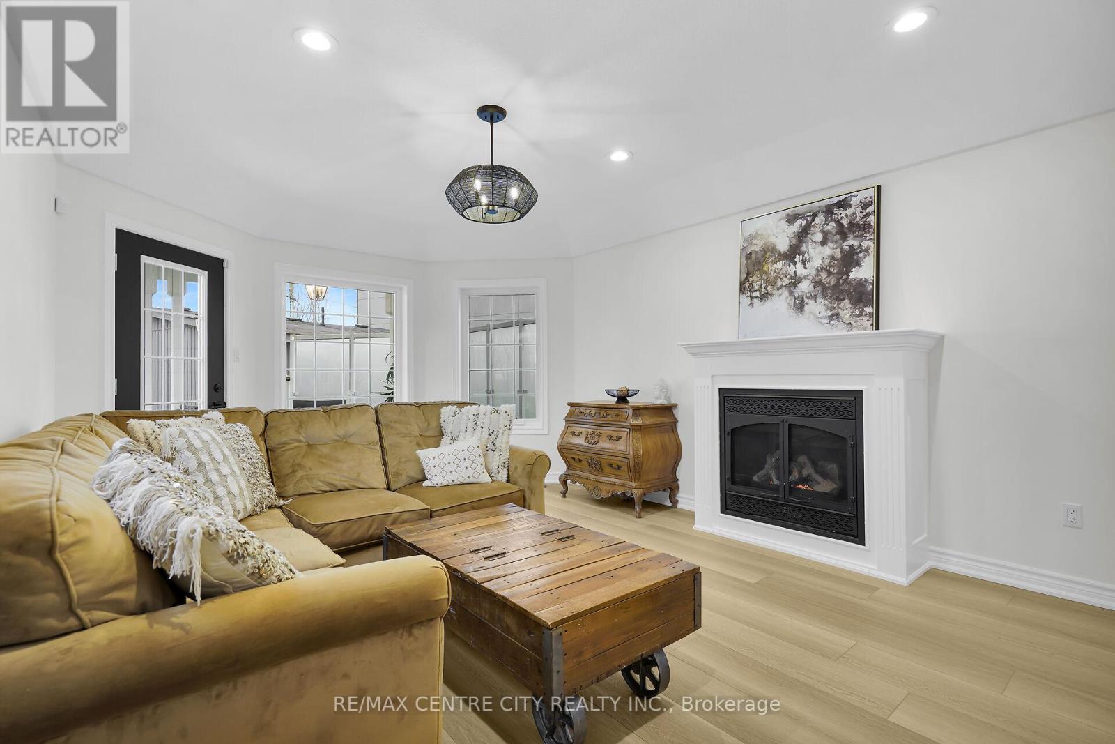 379 Front Street, Central Elgin, Ontario  N5L 1G2 - Photo 8 - X12593074