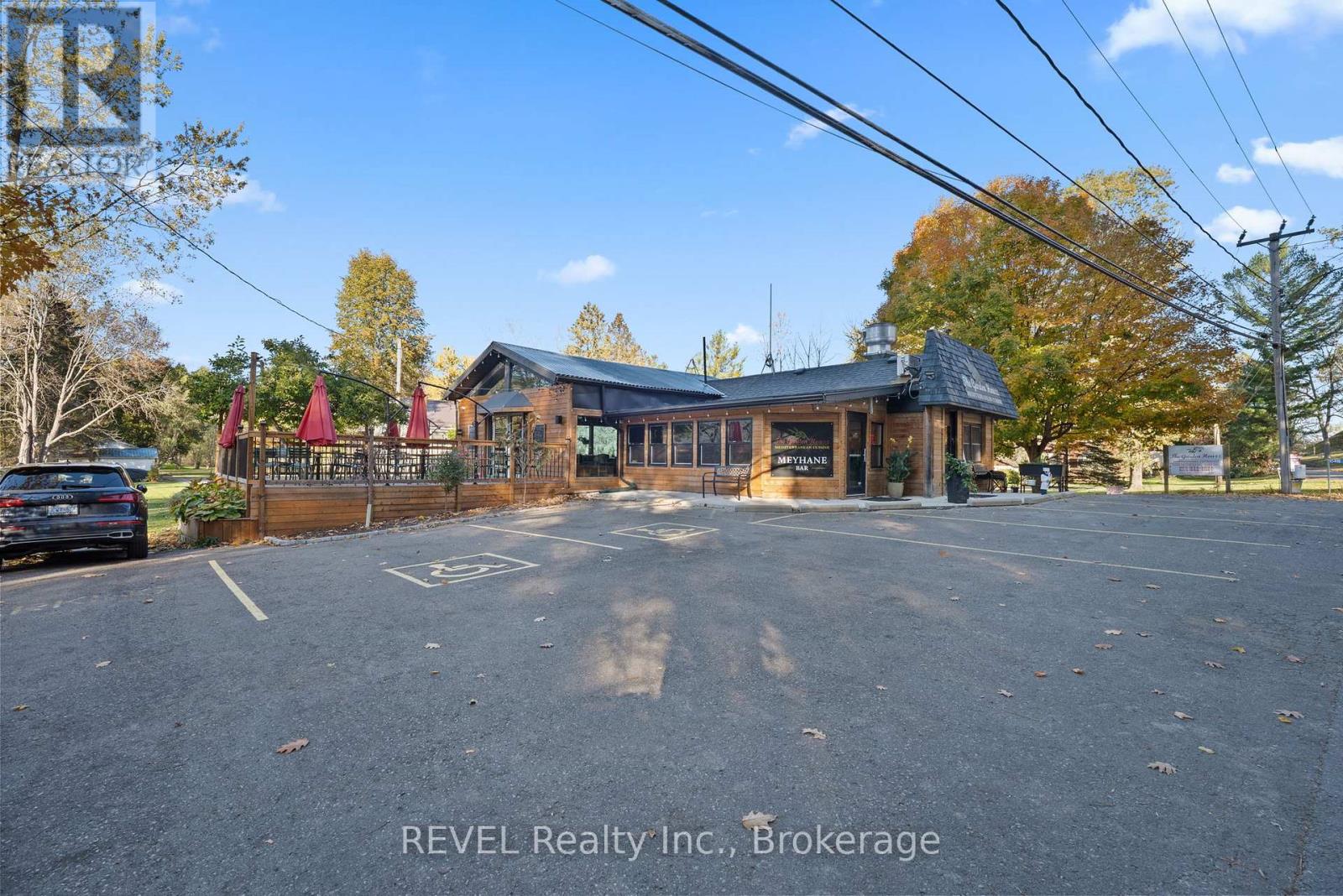 10414 Lakeshore Road, Wainfleet, Ontario  L3K 5V4 - Photo 1 - X12593080