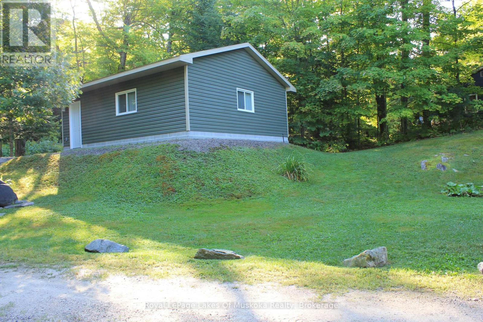 340 Wurm Road, Magnetawan, Ontario  P0A 1P0 - Photo 9 - X12454665