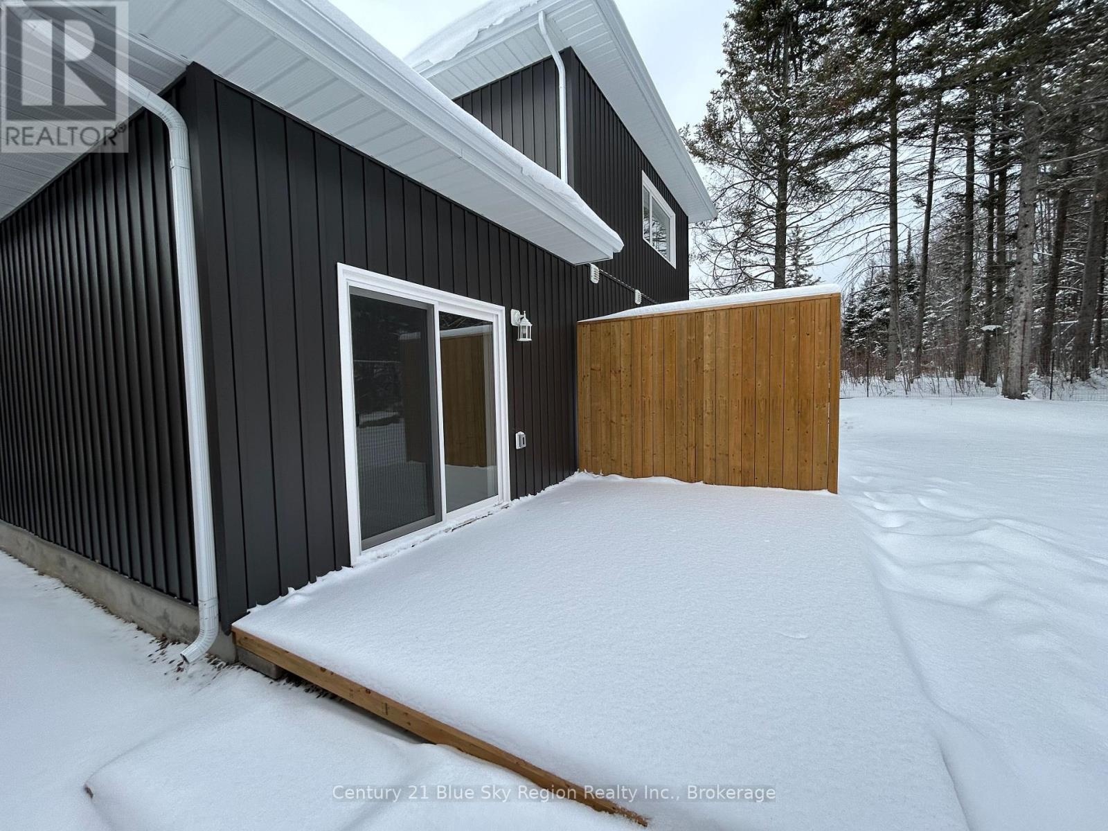 16 Birch Street, Powassan, Ontario P0H 1Z0 - Photo 3 - X12437076