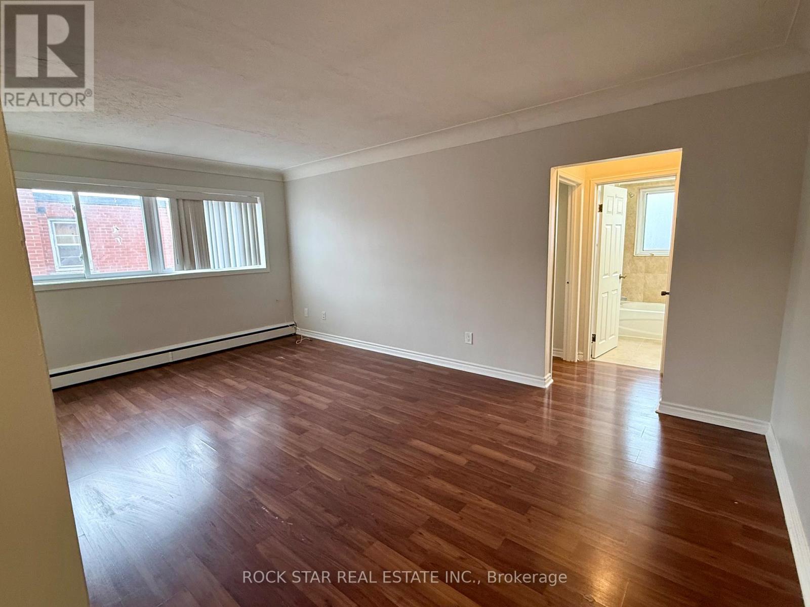 7 - 66 Mericourt Road, Hamilton, Ontario L8S 2N9 - Photo 7 - X12549254