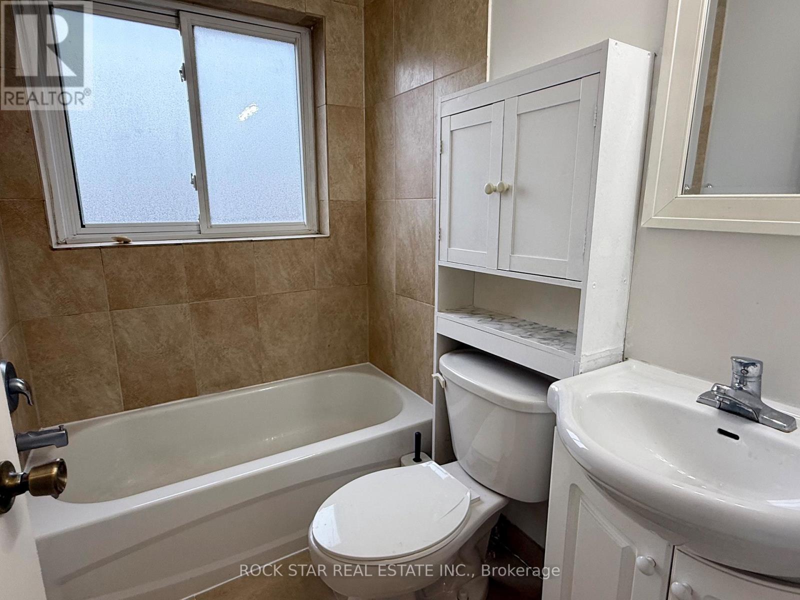 7 - 66 Mericourt Road, Hamilton (Ainslie Wood), Ontario  L8S 2N9 - Photo 13 - X12549254