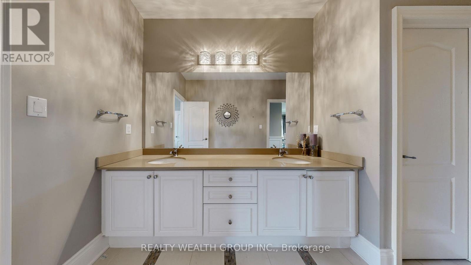 43 Catano Court, Richmond Hill, Ontario  L4S 2V4 - Photo 20 - N12593076