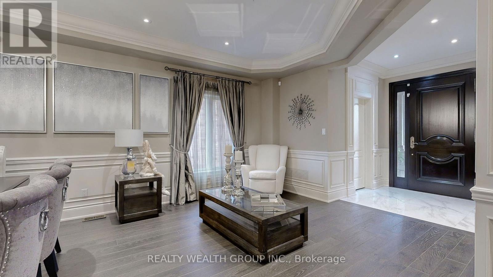 43 Catano Court, Richmond Hill, Ontario  L4S 2V4 - Photo 4 - N12593076