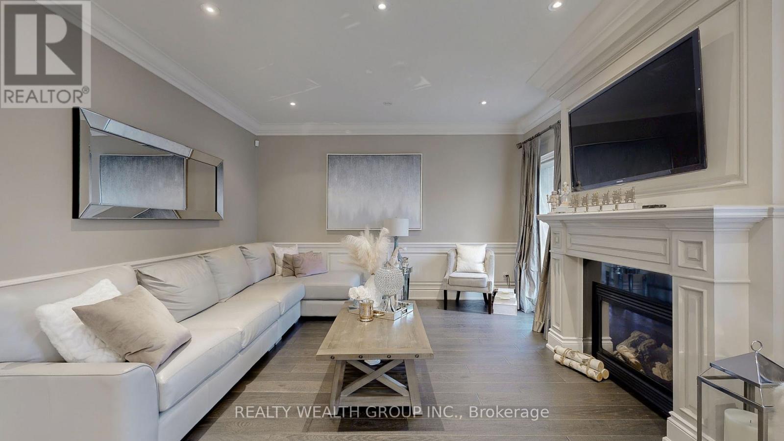 43 Catano Court, Richmond Hill, Ontario  L4S 2V4 - Photo 6 - N12593076