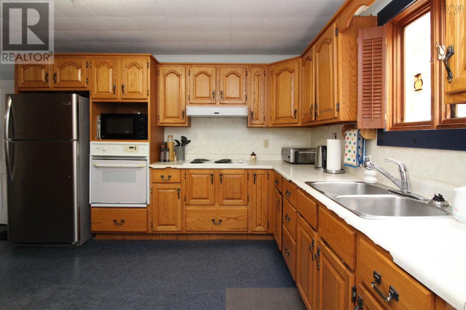 8 Belgrave Terrace, Truro, Nova Scotia  B2N 2G4 - Photo 8 - 202526134