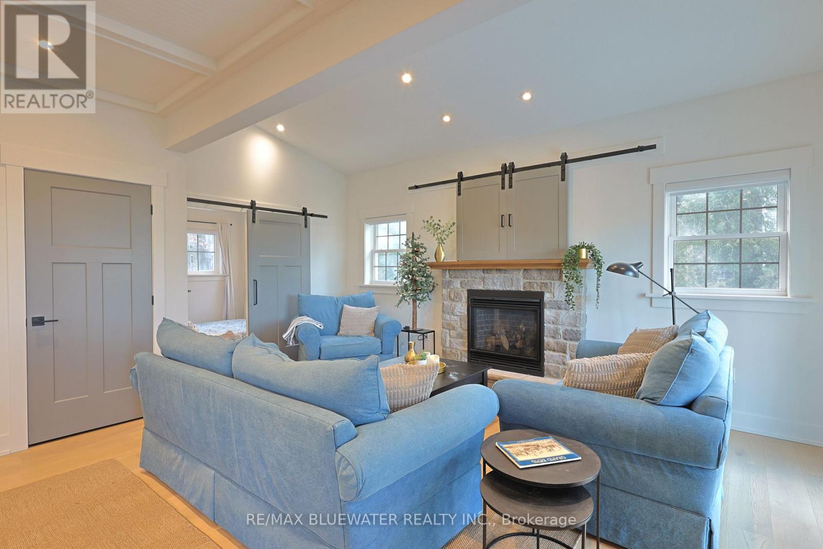 82 River Road, Lambton Shores, Ontario  N0M 1T0 - Photo 22 - X12593104