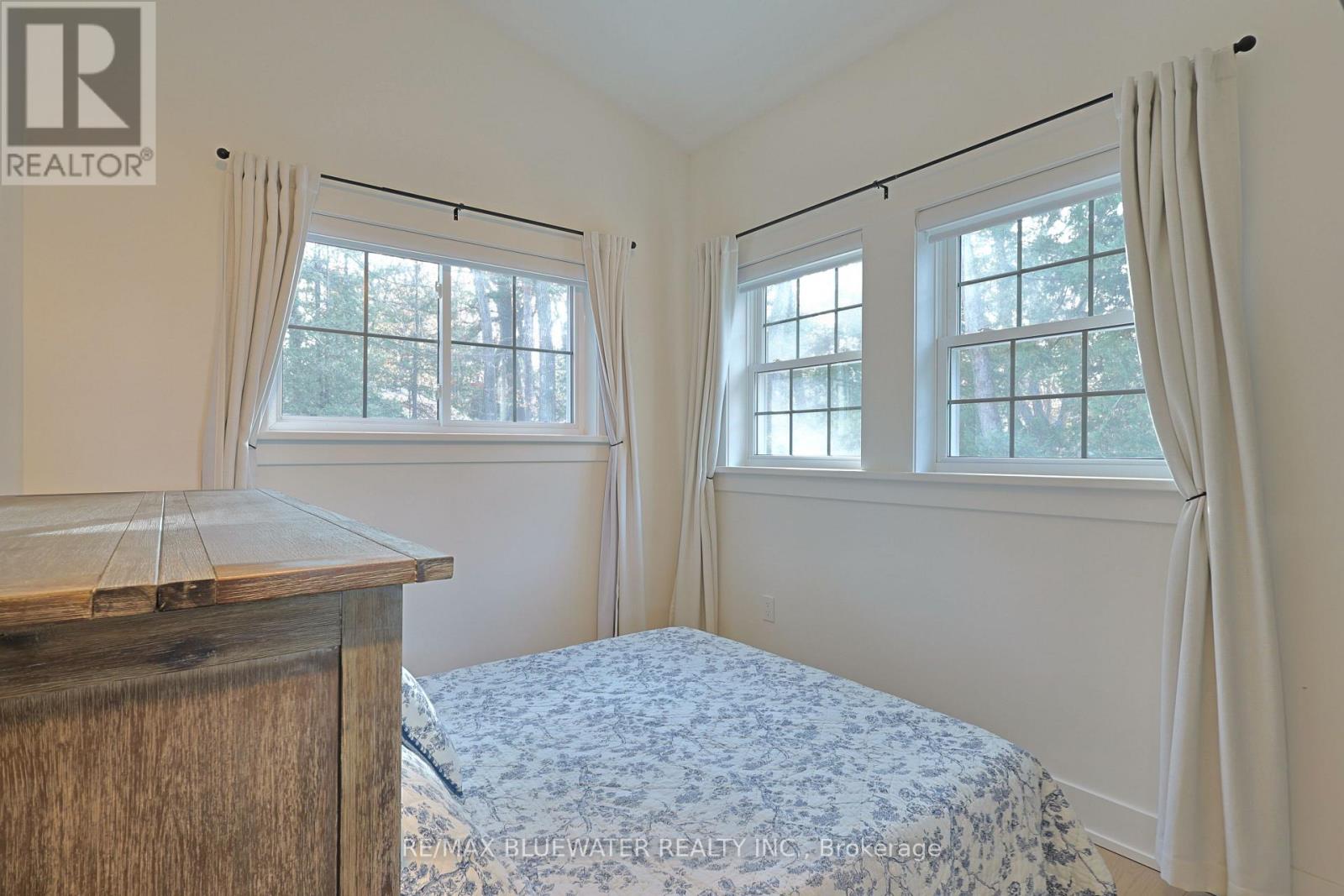 82 River Road, Lambton Shores, Ontario  N0M 1T0 - Photo 25 - X12593104