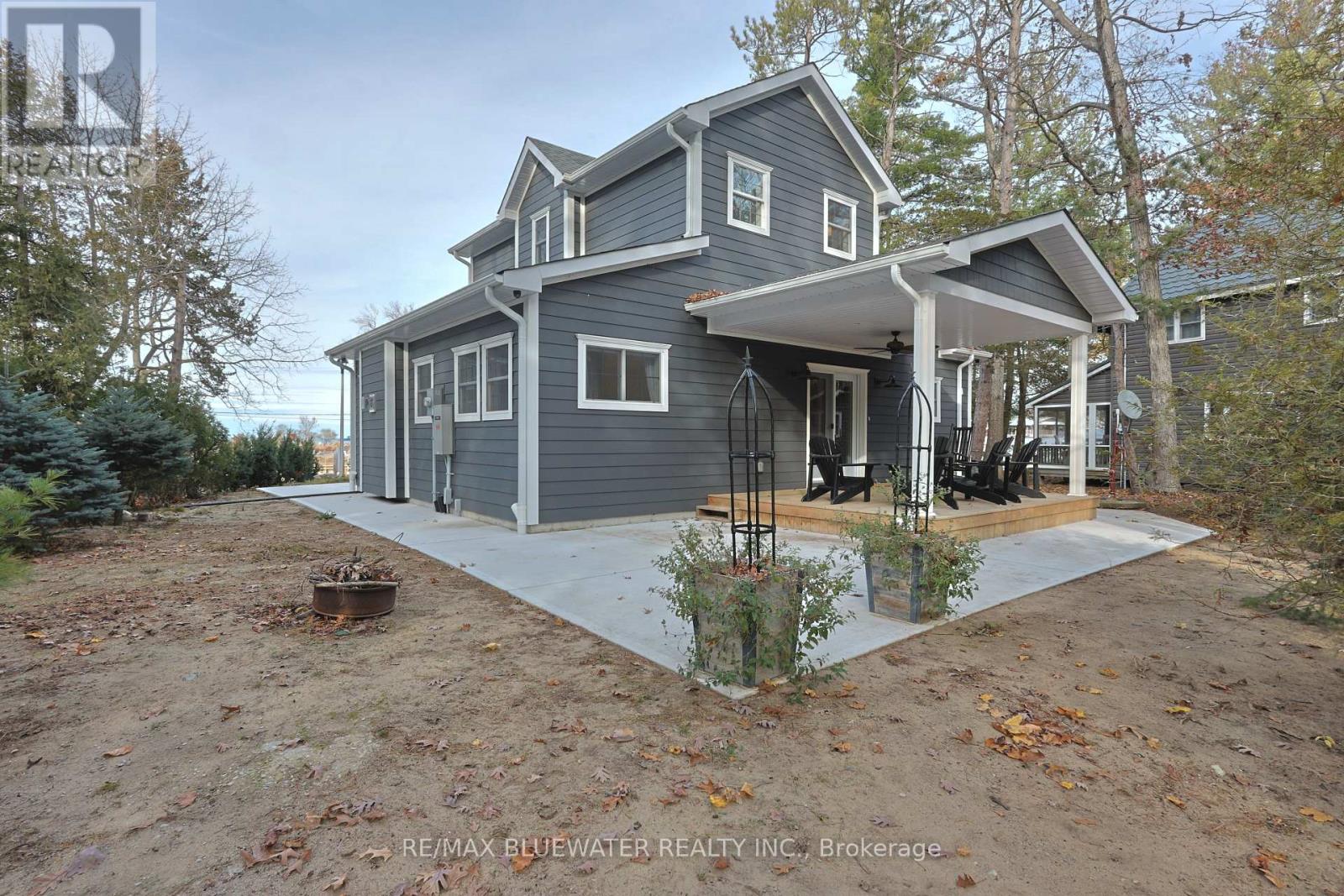 82 River Road, Lambton Shores, Ontario  N0M 1T0 - Photo 6 - X12593104