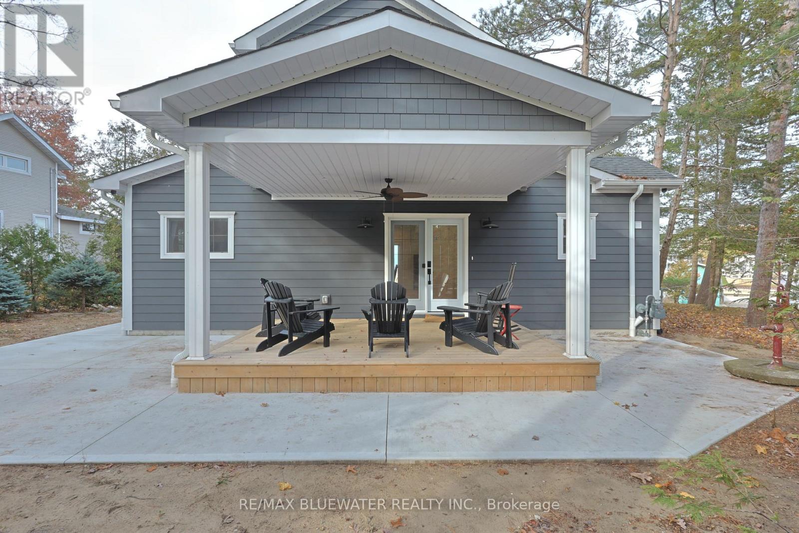 82 River Road, Lambton Shores, Ontario  N0M 1T0 - Photo 7 - X12593104