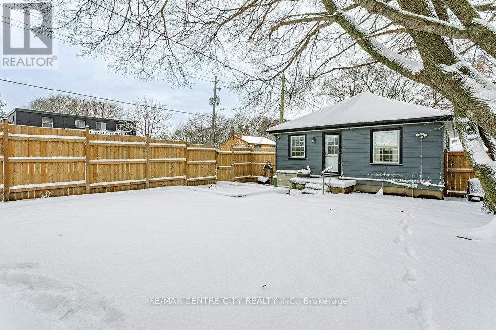 1305 Langmuir Avenue, London East, Ontario  N5W 2G5 - Photo 32 - X12593134