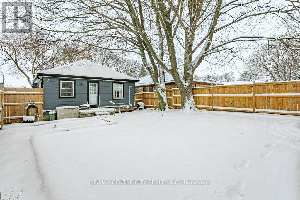 1305 Langmuir Avenue, London East, Ontario  N5W 2G5 - Photo 33 - X12593134