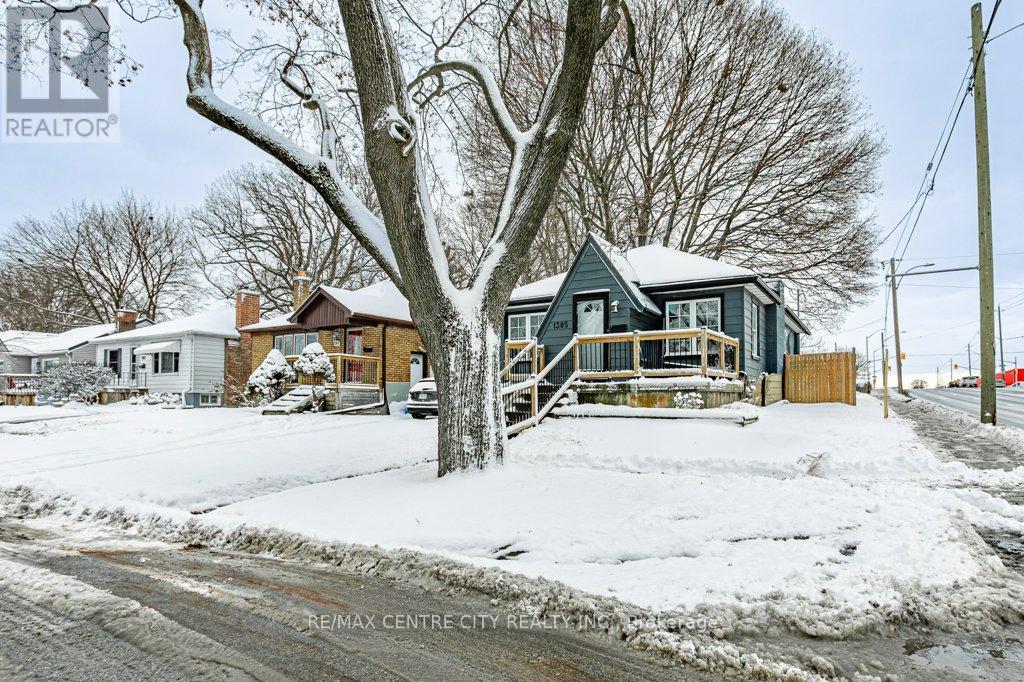 1305 Langmuir Avenue, London East, Ontario  N5W 2G5 - Photo 5 - X12593134