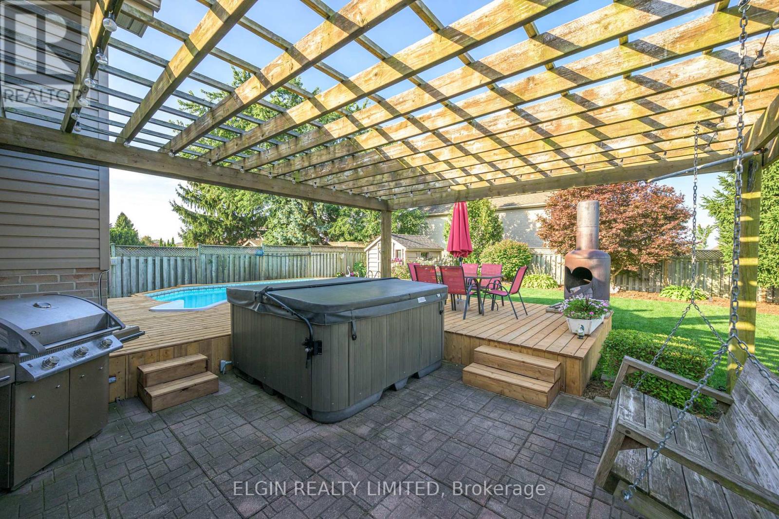 234 Kettle Creek Drive, Central Elgin, Ontario  N0L 1B0 - Photo 15 - X12593150