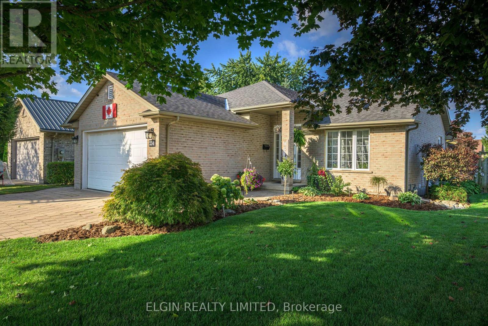 234 Kettle Creek Drive, Central Elgin, Ontario  N0L 1B0 - Photo 2 - X12593150