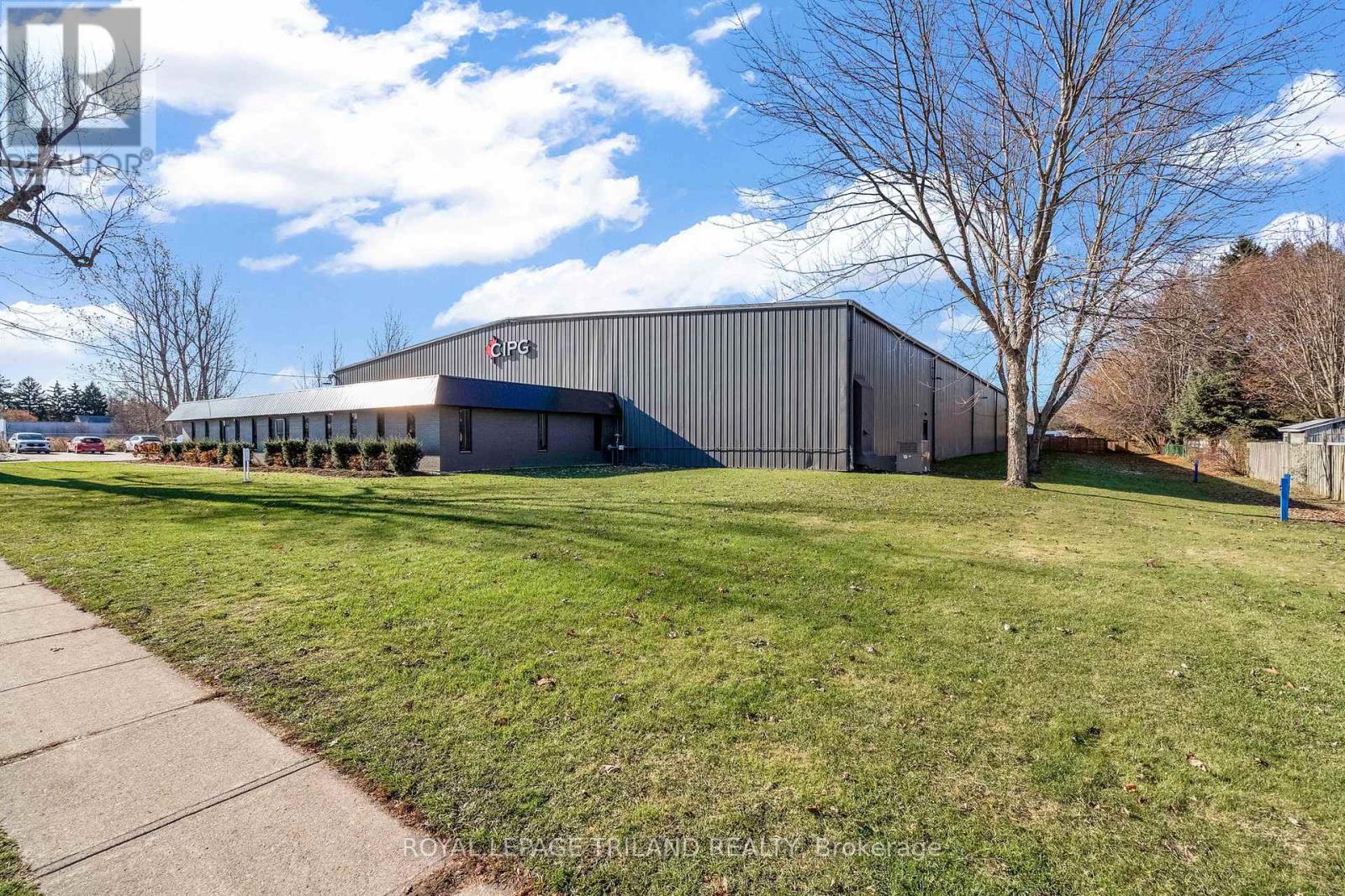 130 Woodworth Avenue S, St. Thomas, Ontario  N5P 3K1 - Photo 10 - X12593164